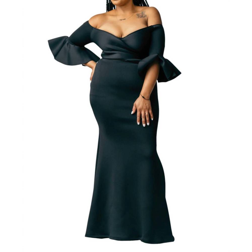 NEW VAVAVOOM off the shoulder gown in black